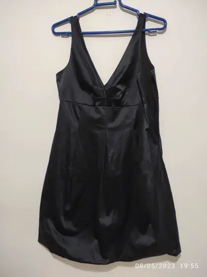 Vestido satinado systemaction Barcelona talla 40