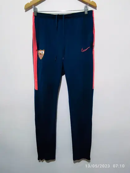 Pantalon chandal Nike Sevilla talla M