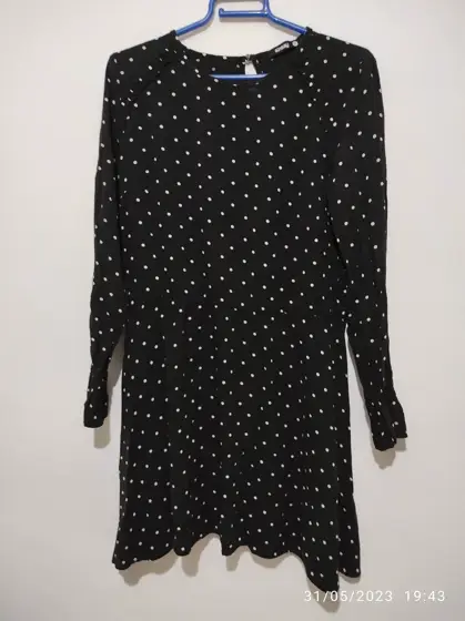 Vestido a topos Sinsay talla M