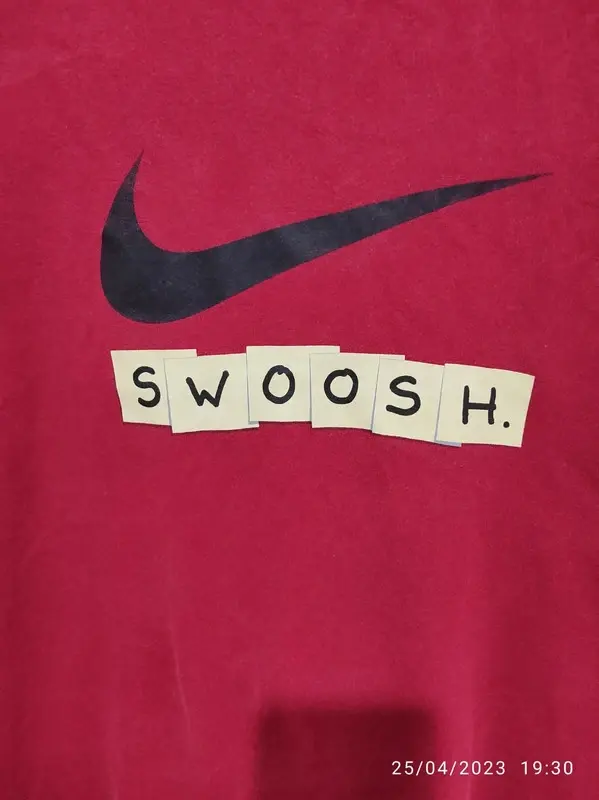 Camiseta manga corta Nike swoosh talla L 13años sirve para S ver medidas, foto 2