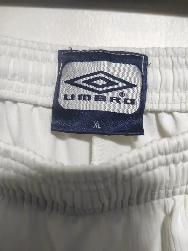 Pantalon corto RCD Espanyol Umbro talla XL, foto 4