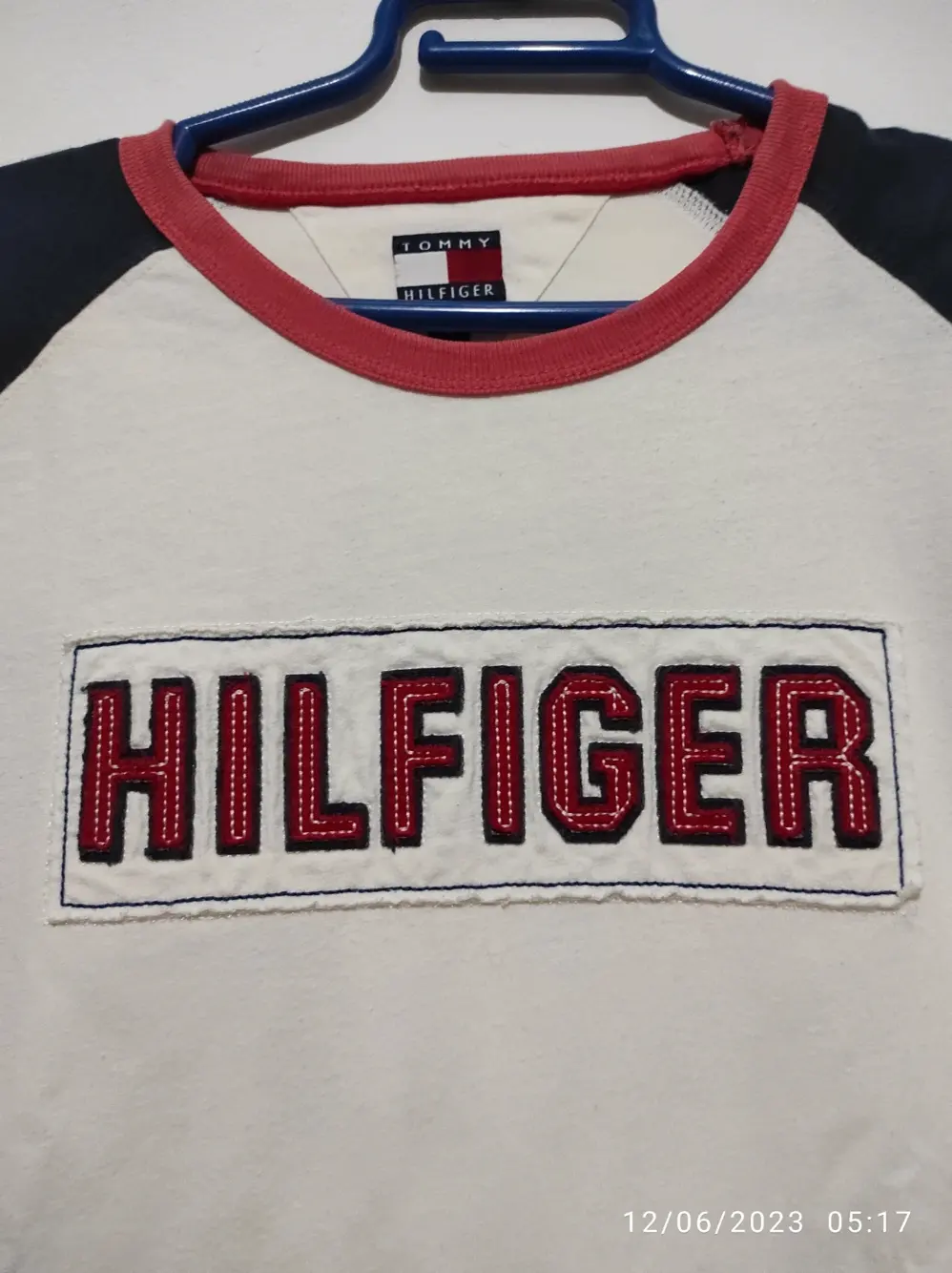 Camiseta manga corta Tommy Hilfiger talla 14L sirve para S ver medidas, foto 4