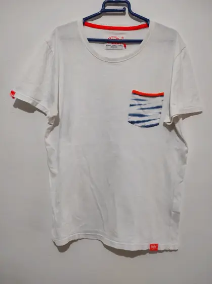 Camiseta manga corta Superdry vintage talla XL sirve para L ver medidas