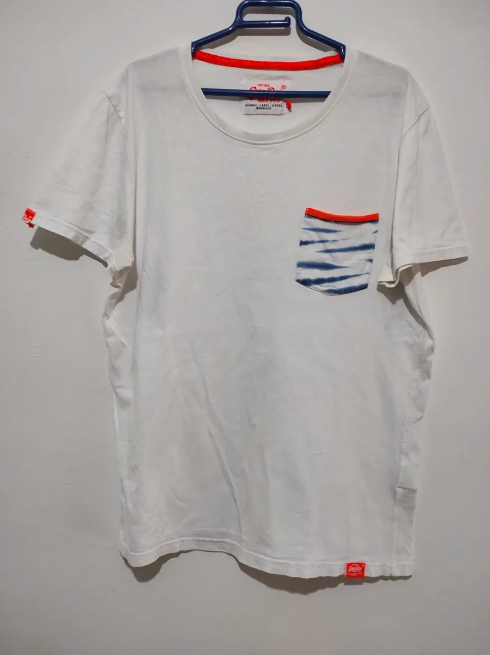 Camiseta manga corta Superdry vintage talla XL sirve para L ver medidas