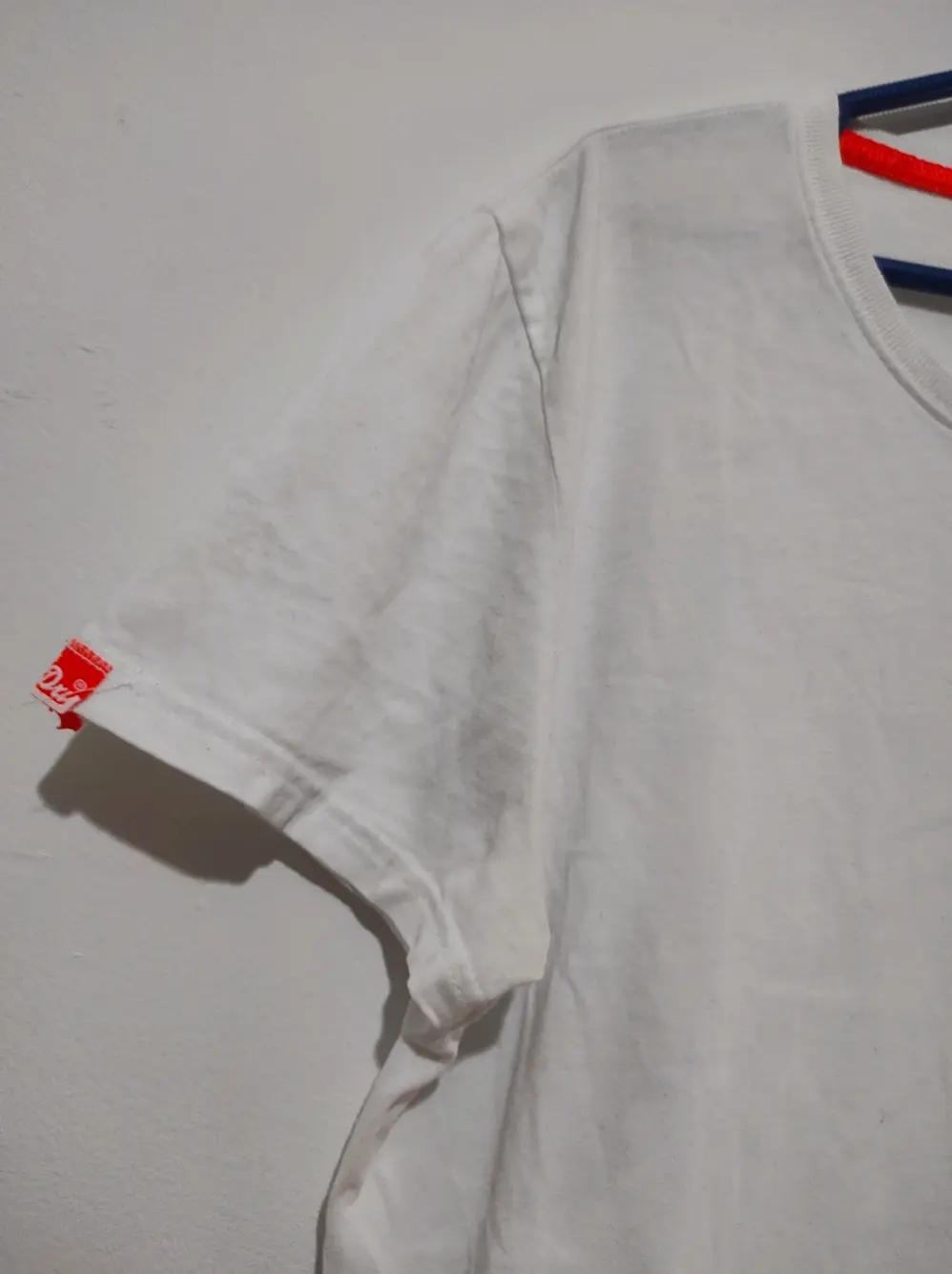 Camiseta manga corta Superdry vintage talla XL sirve para L ver medidas, foto 3