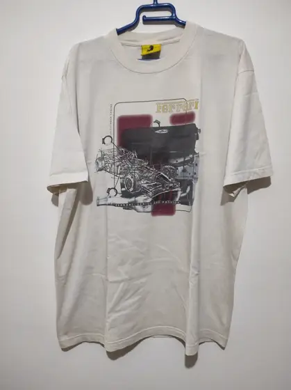 Camiseta vintage Ferrari talla XL