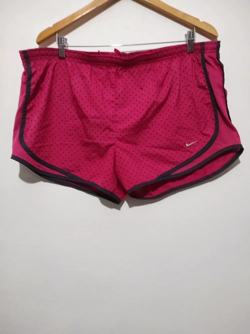 Pantalon corto Nike talla L pero talla mas grande ver medidas