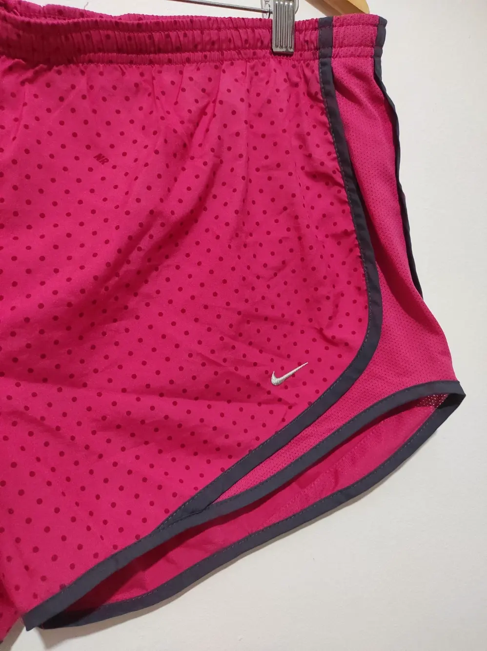 Pantalon corto Nike talla L pero talla mas grande ver medidas, foto 2