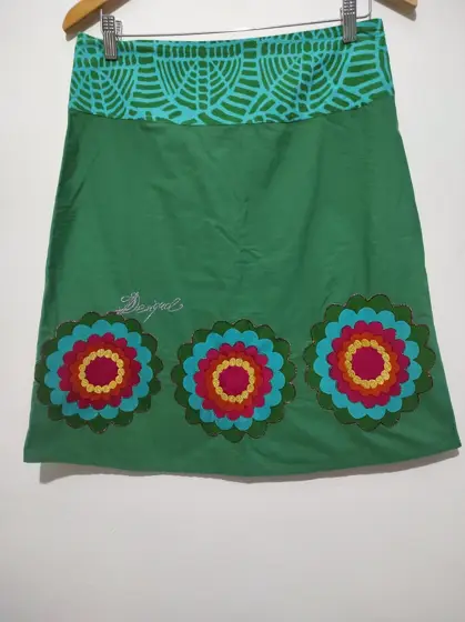 Falda acampada Desigual talla 40