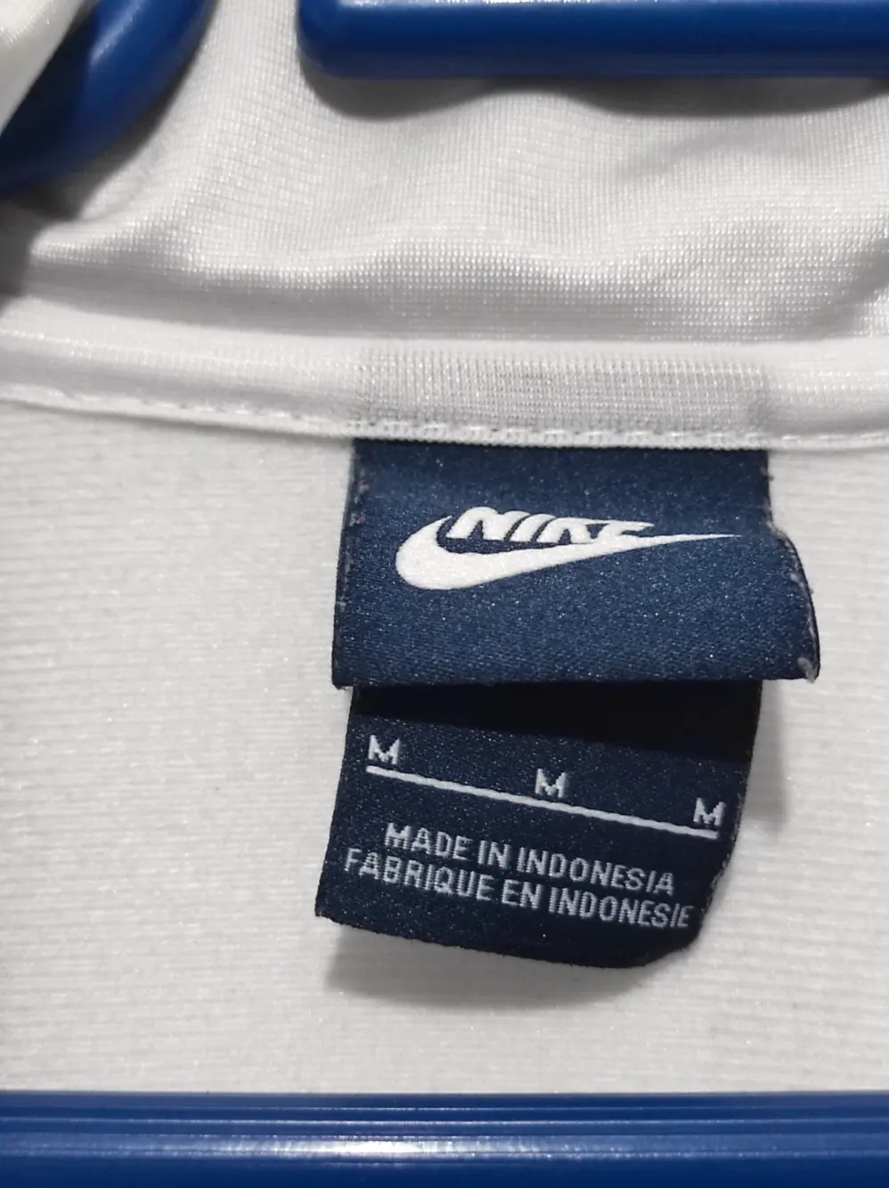 Sudadera con cremallera Nike talla M sirve para S ver medidas, foto 4