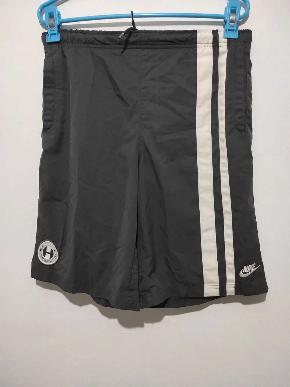 Pantalon corto Nike talla 15años sirve para S/M ver medidas