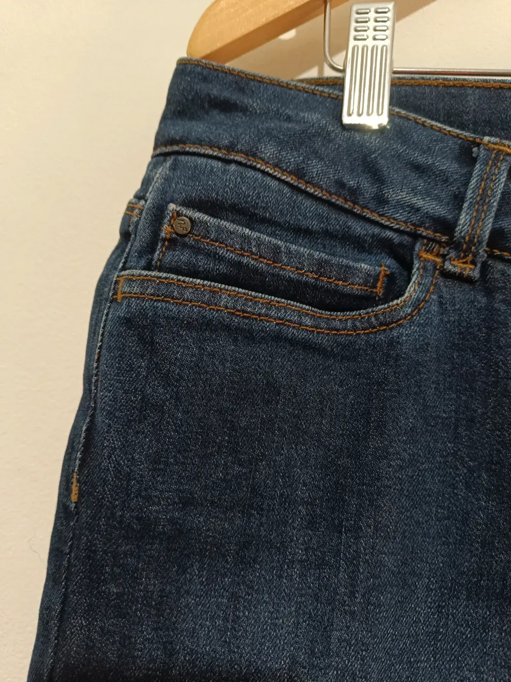 Pantalon vaquero Napapijri talla 44, foto 2