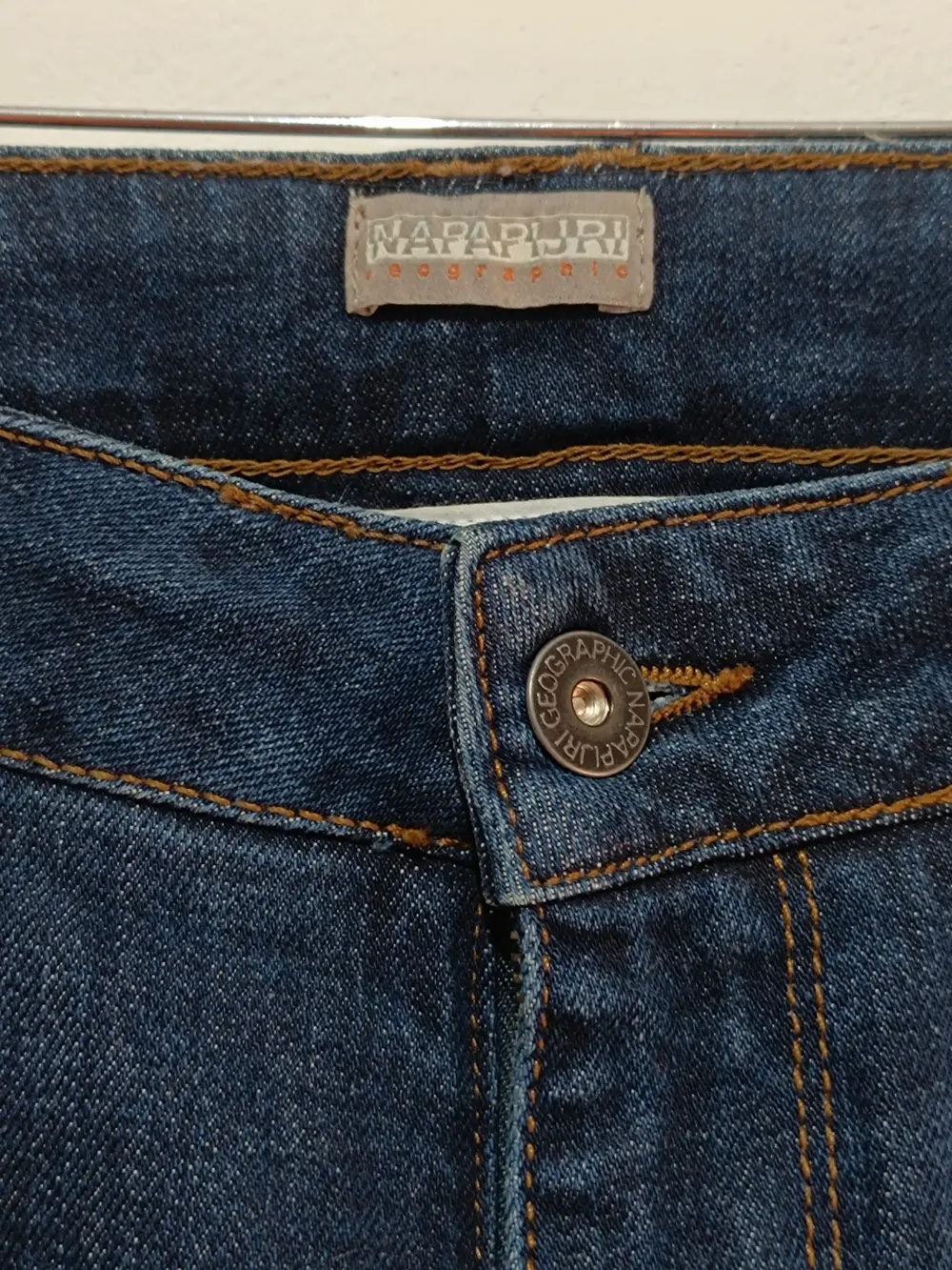Pantalon vaquero Napapijri talla 44, foto 3