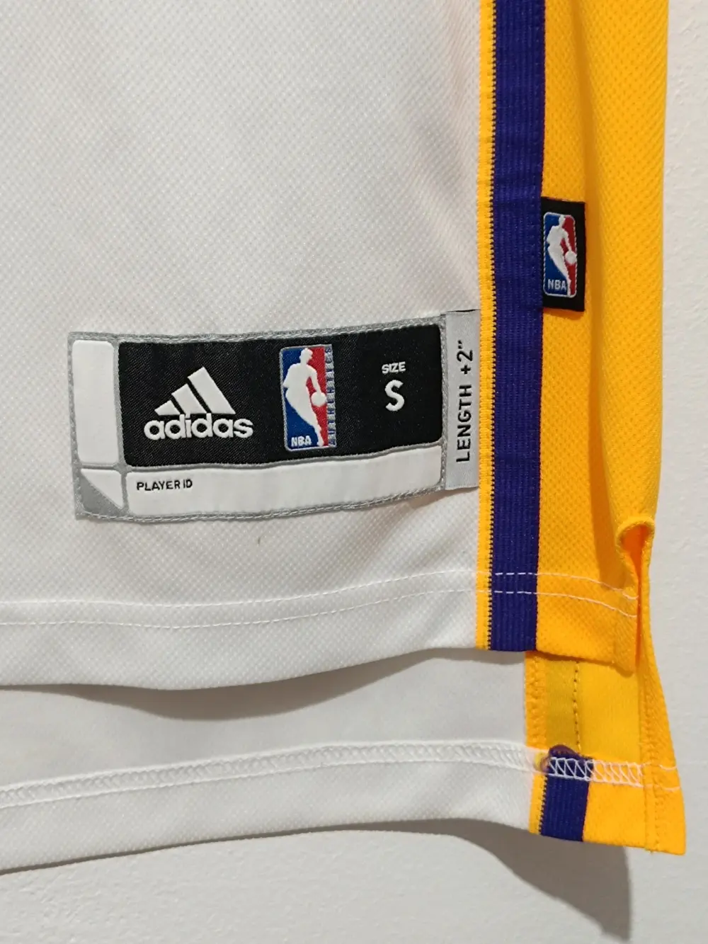 Camiseta Lakers Bryant 24 Adidas talla S, foto 2
