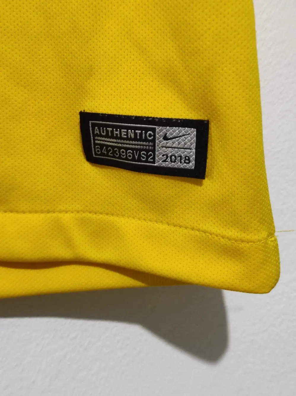 Camiseta Brasil 2018 Nike talla M, foto 2