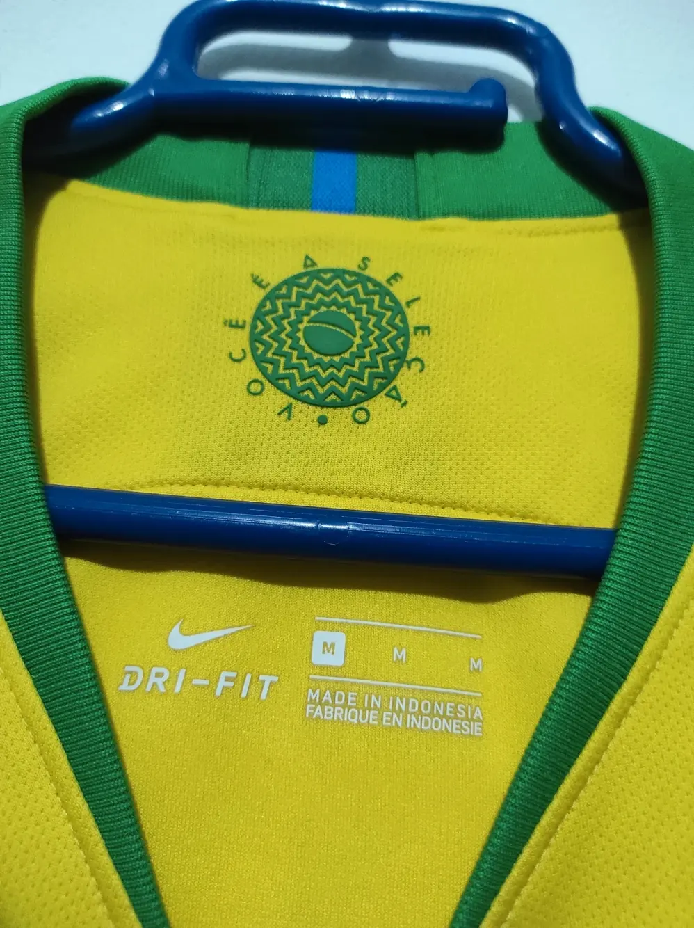 Camiseta Brasil 2018 Nike talla M, foto 5