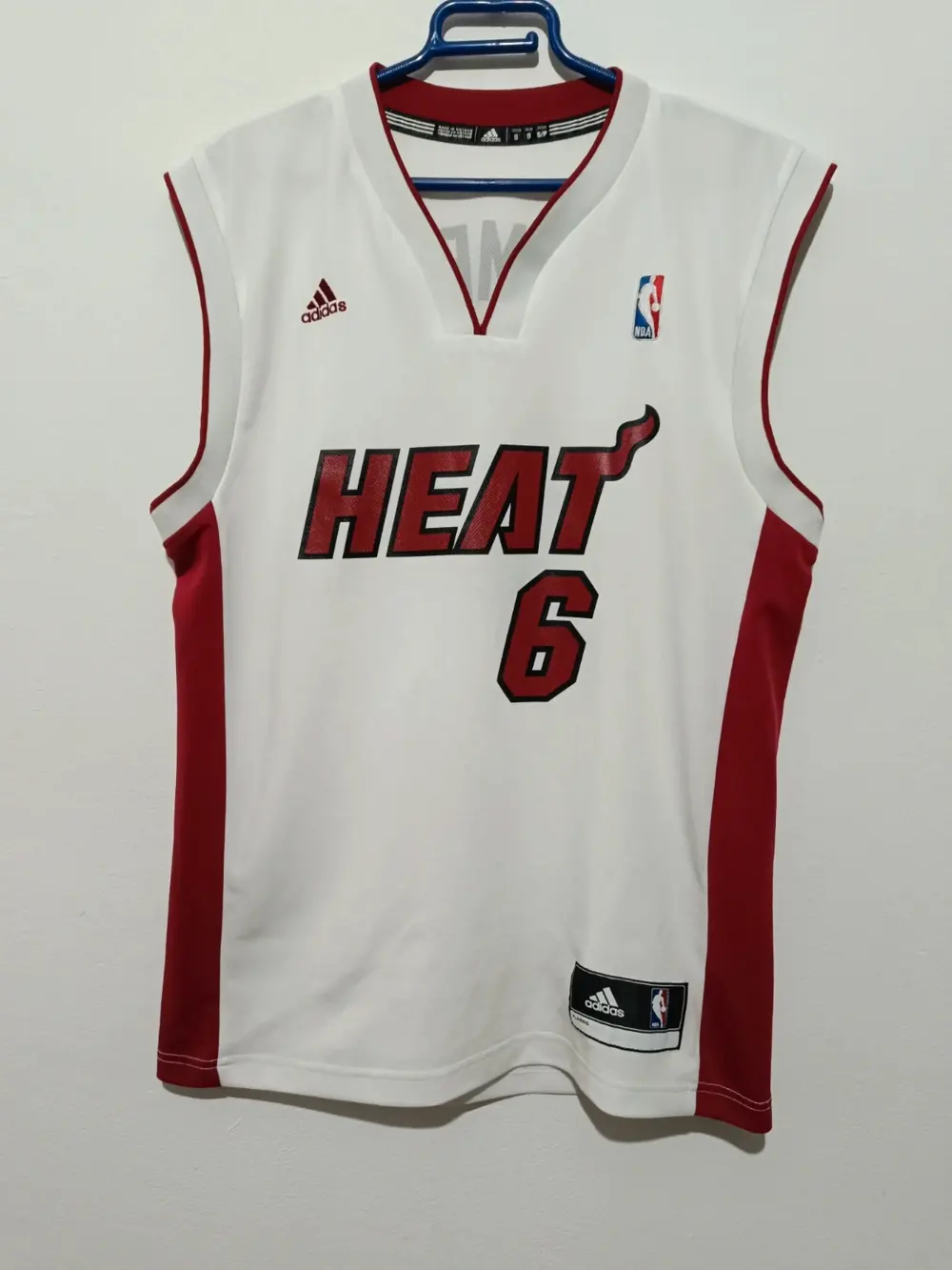 Camiseta NBA LeBron James 6 Miami Heat Adidas talla S
