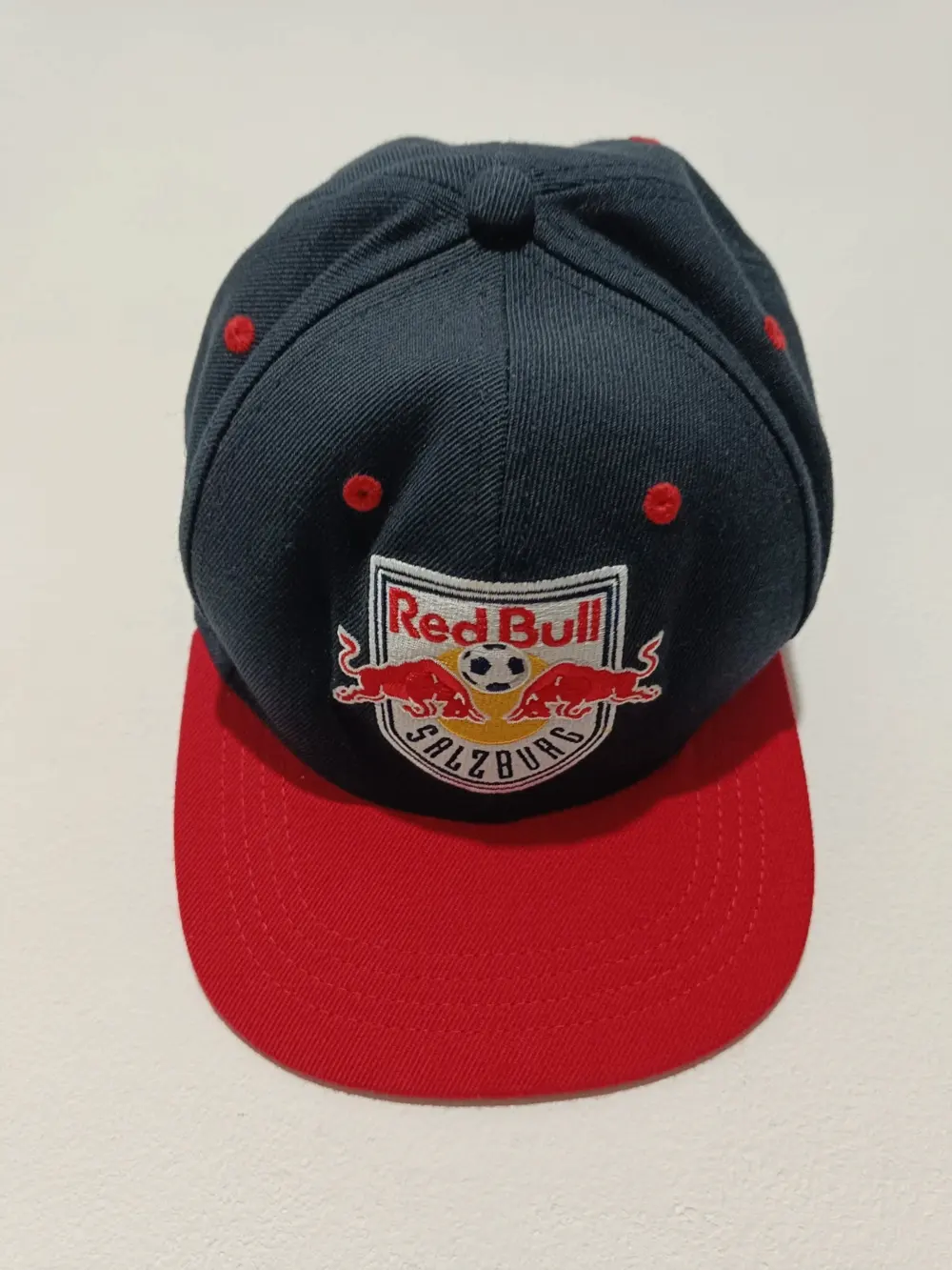 Gorra Salzburg FC Red bull Original!! Talla 58cm ajustable adulto unisex