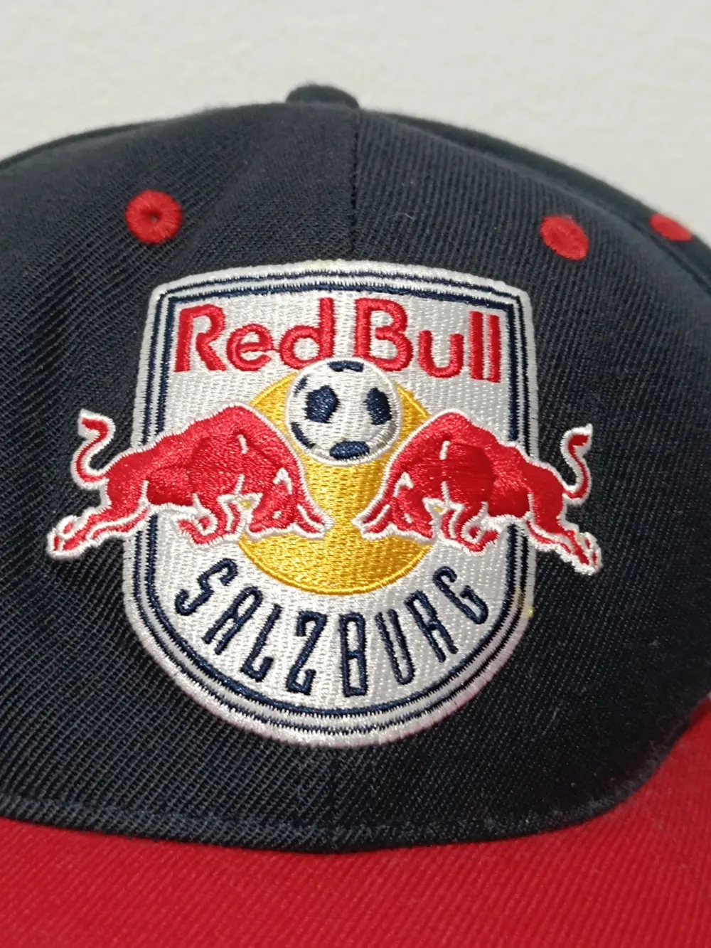 Gorra Salzburg FC Red bull Original!! Talla 58cm ajustable adulto unisex, foto 2