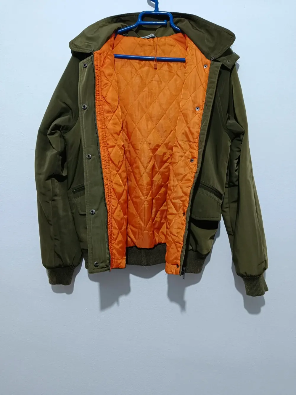 Chaqueta acolchada con capucha Stradivarius talla S, foto 5