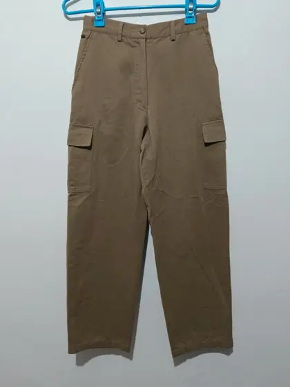 Pantalon cargo Lacoste talla XS/2xs ver medidas