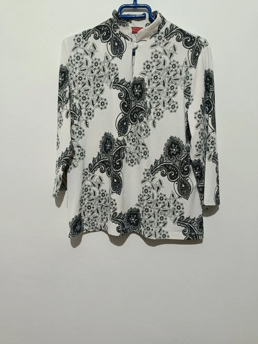 Camiseta blusa manga 3/4 Carolina Wunsch talla S/M ver medidas