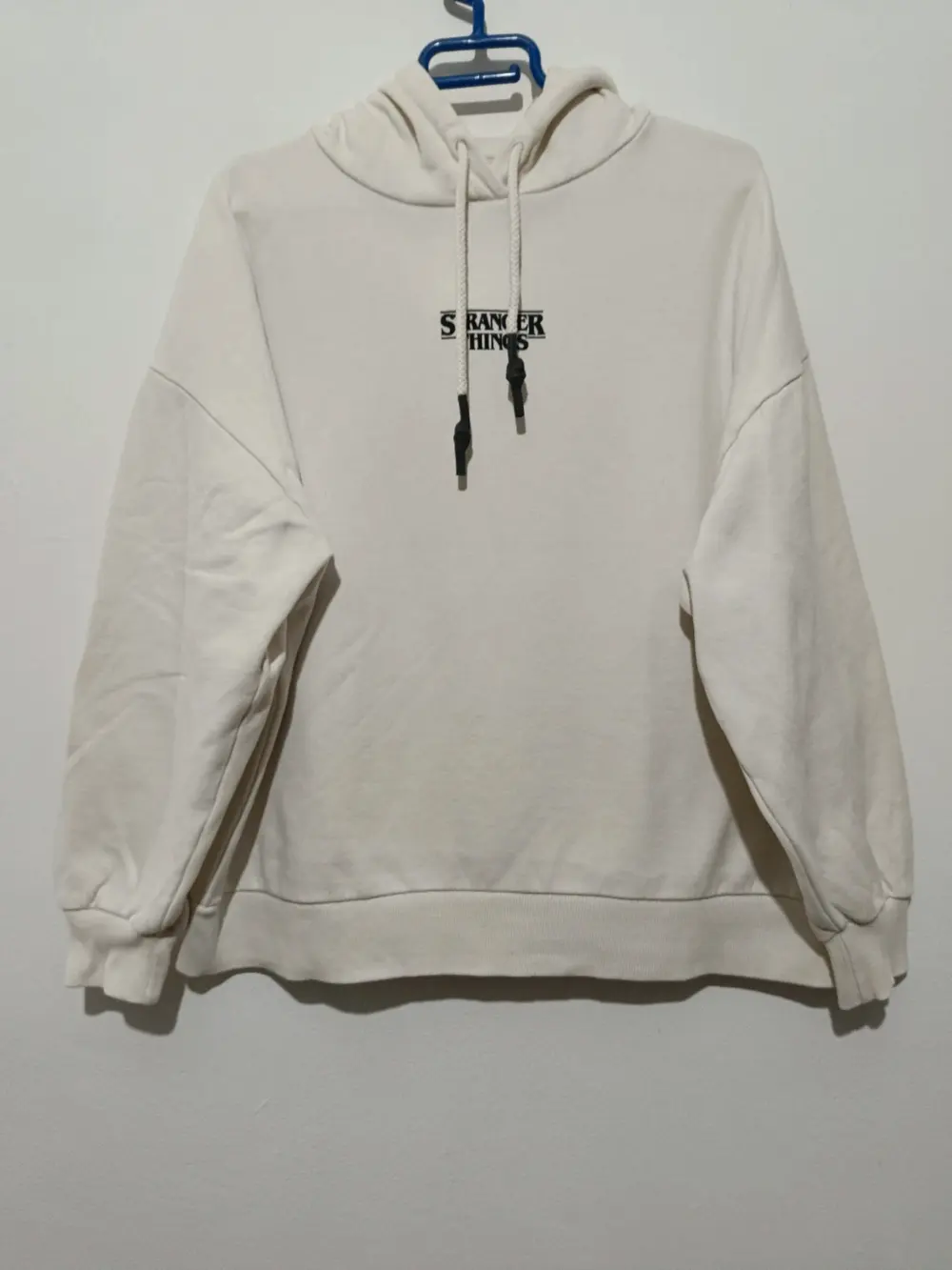 Sudadera Stranger Things Pull & Bear talla L
