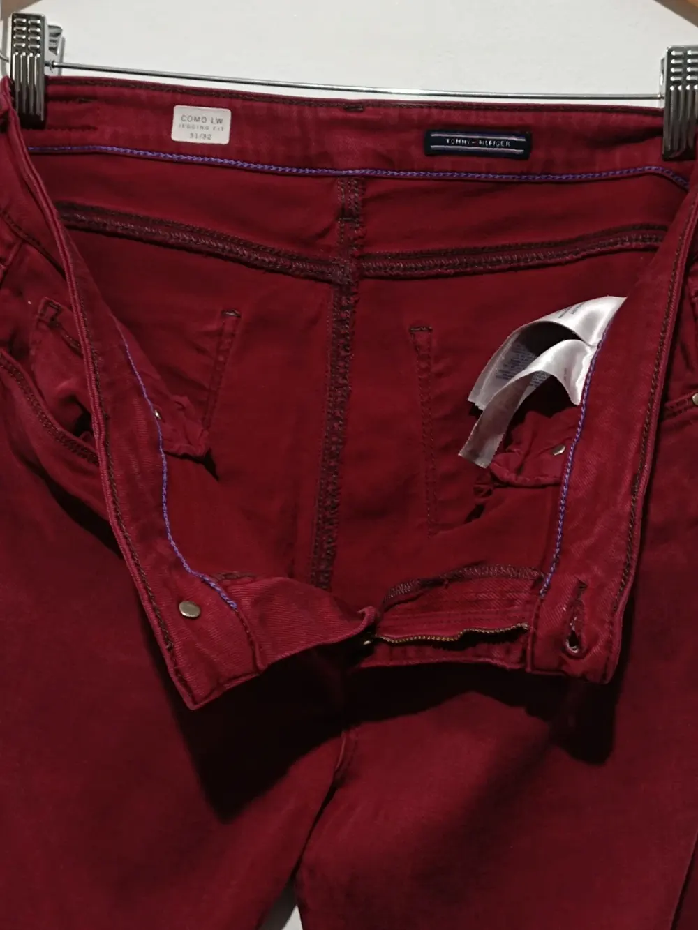 Pantalon jeggin fit Tommy Hilfiger talla 31/32 XL, foto 4