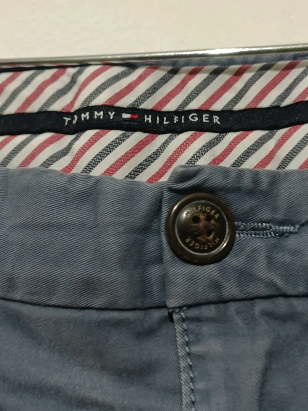 Pantalon pitillo Tommy Hilfiger talla M ver medidas, foto 4