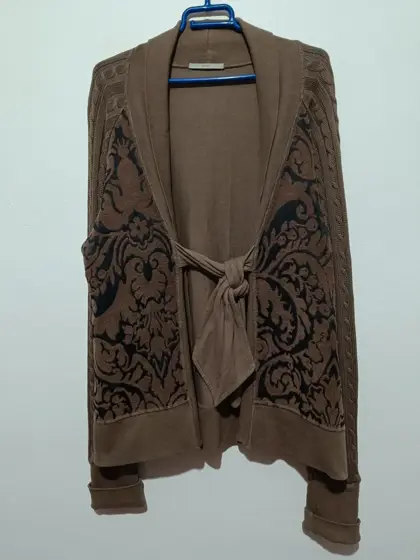 Jersey cardigan Zone talla 5 sirve para M/L ver medidas