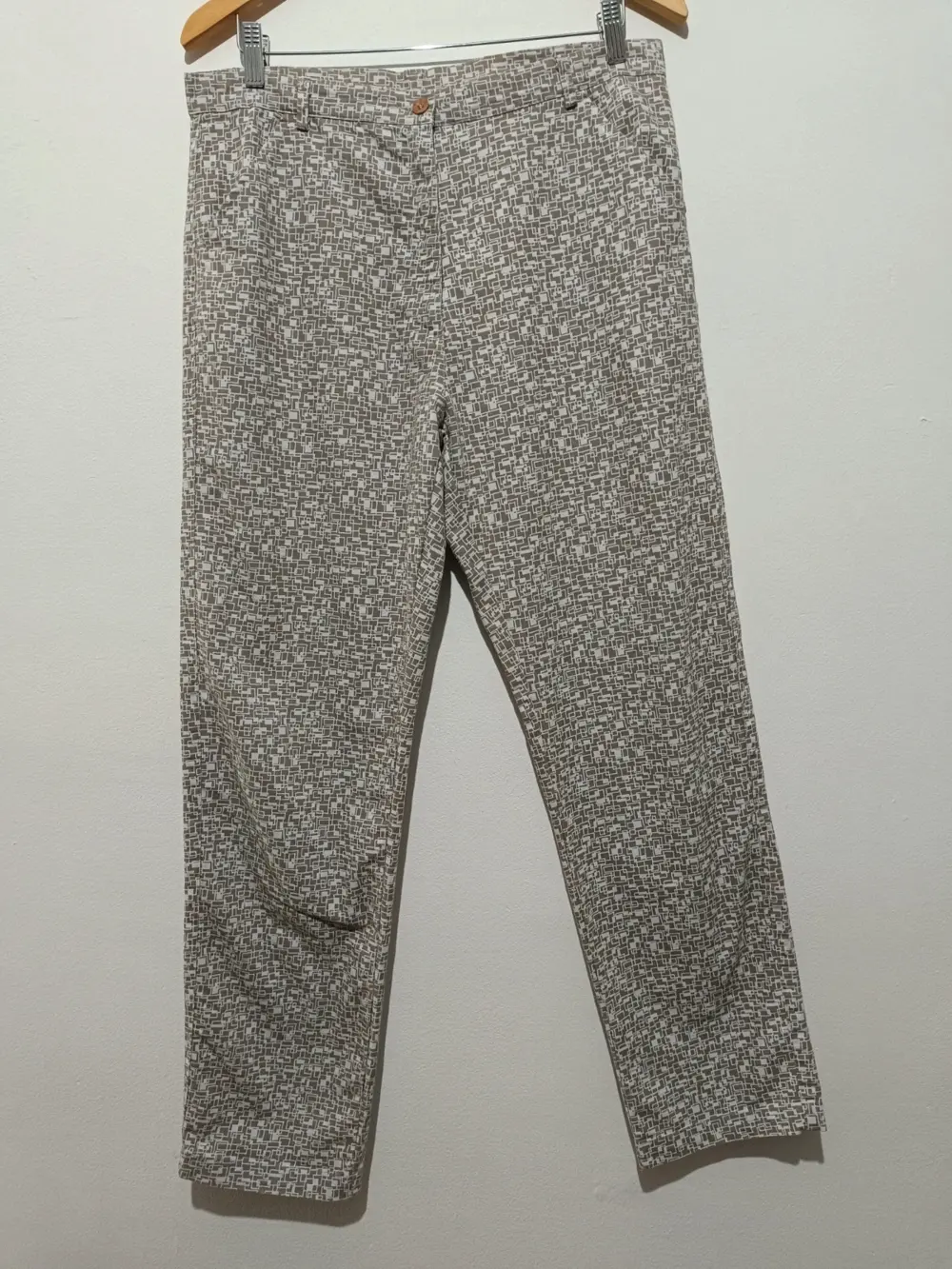 Pantalon estampado a cuadros Kiabi casual talla 46 pero es mas una XL ver medidas