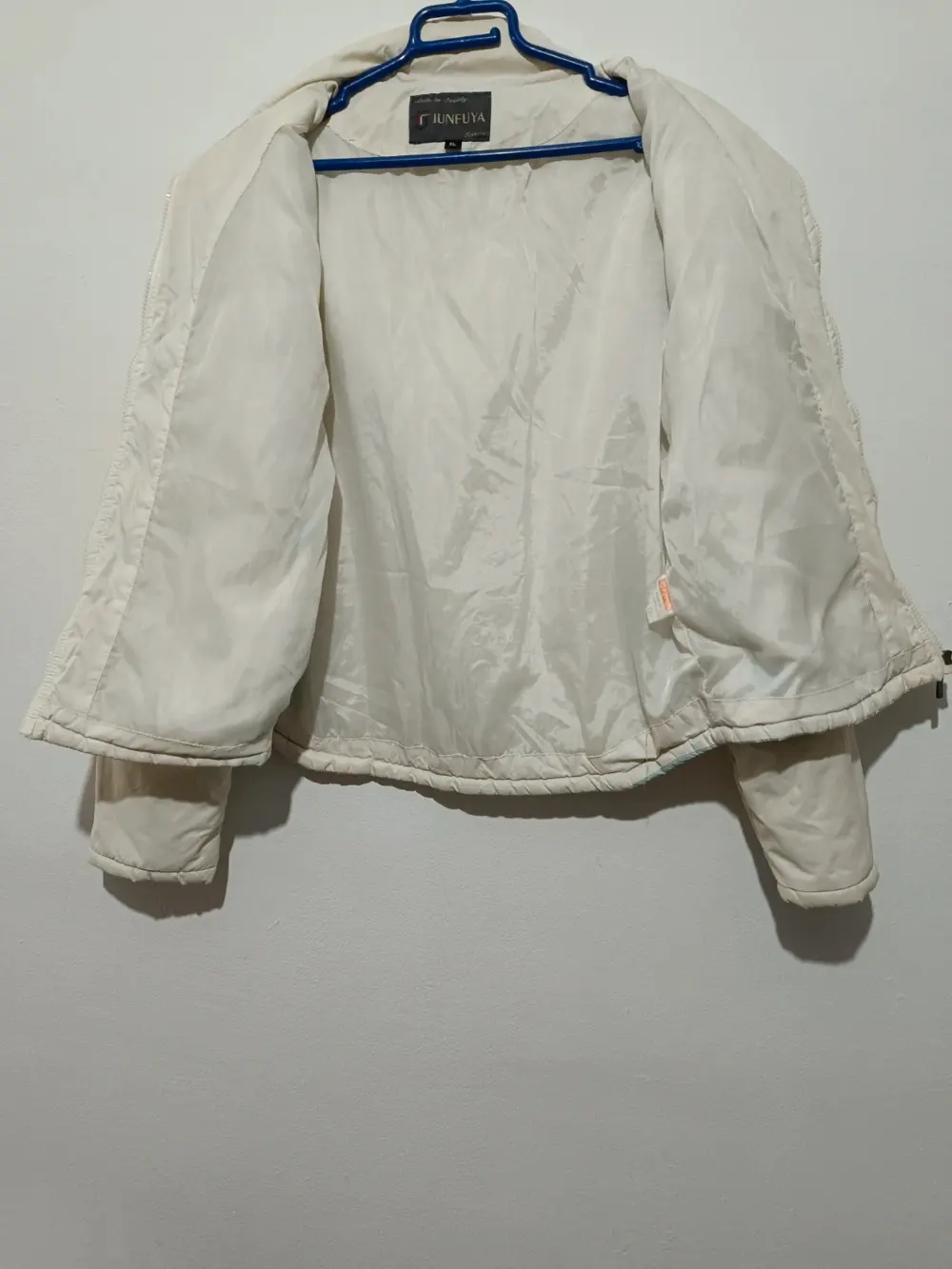 Chaqueta acolchada Junfuya talla XL pero es una M ver medidas, foto 3