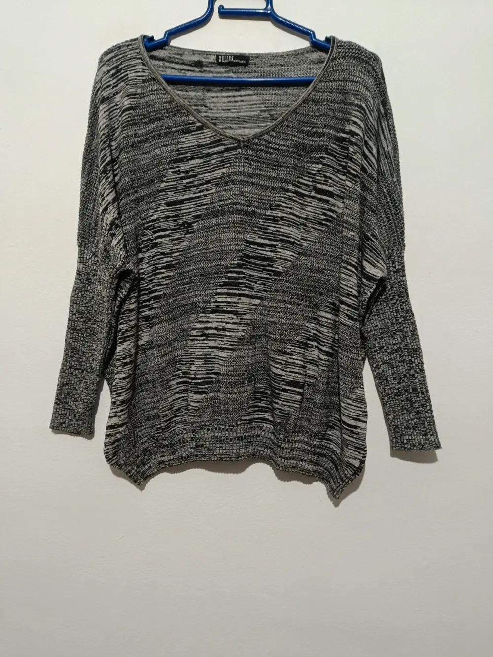 Jersey cuello de pico 100% cotton 2 elles talla unica sirve para L/XL ver medidas