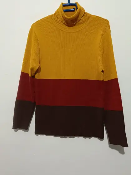 Jersey cuello alto tienda local talla M