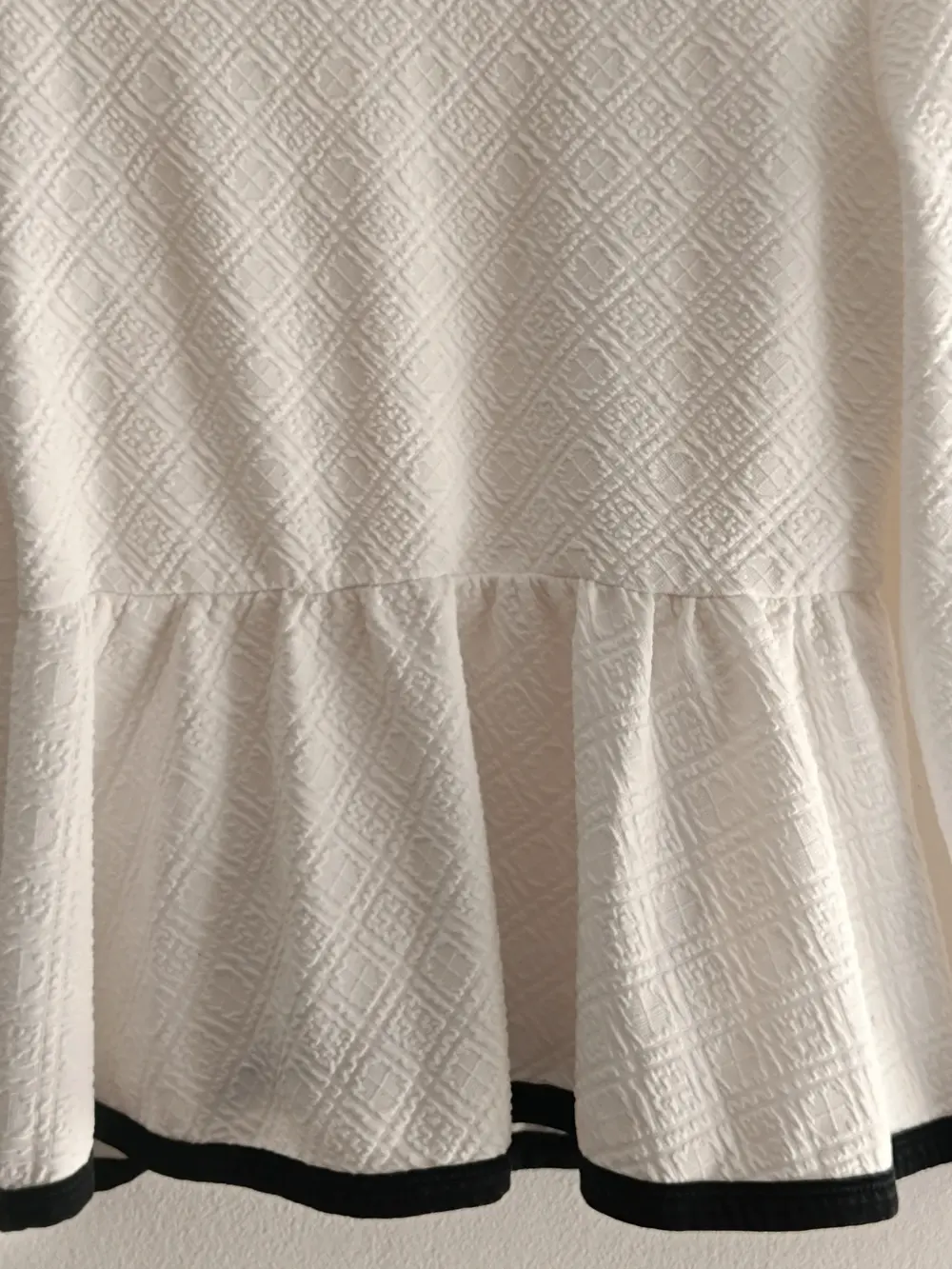 Camiseta peplum manga larga Shein talla L ver medidas, foto 4