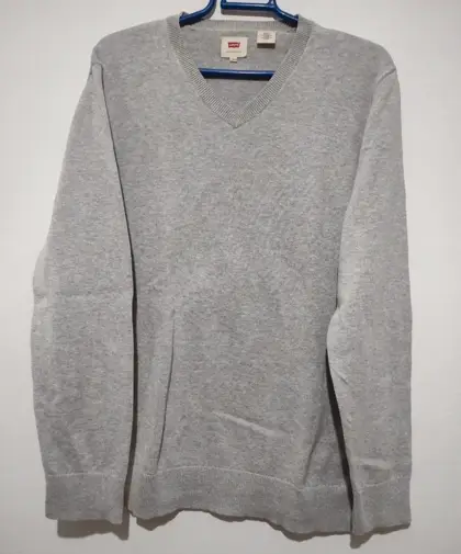 Jersey cuello de pico Levi's talla L