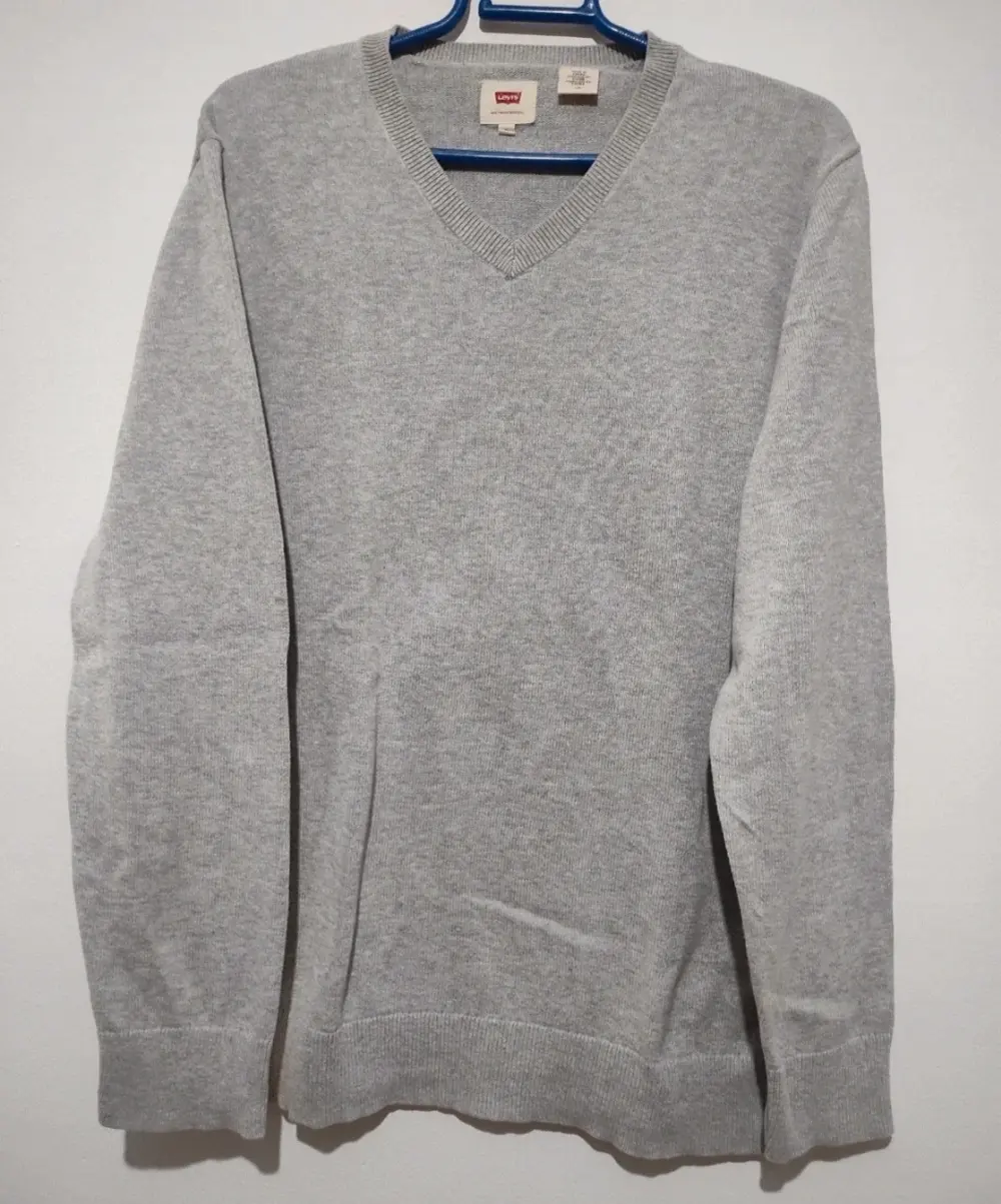 Jersey cuello de pico Levi's talla L