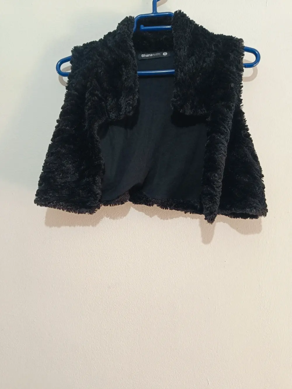 Chaleco negro pelo Shana talla S