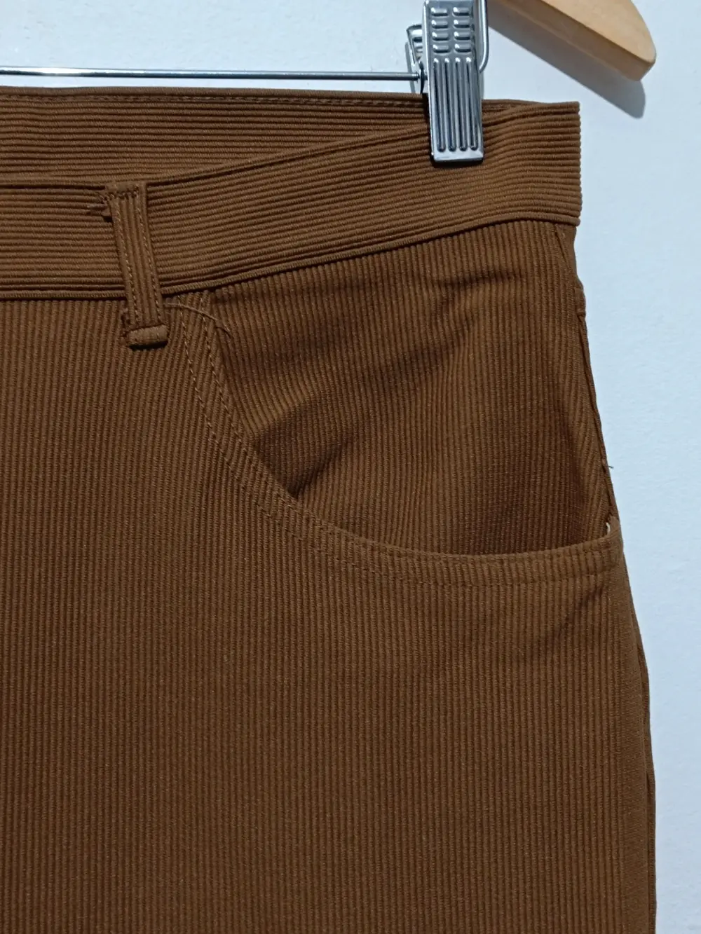 Pantalon pitillo Kiabi 109% poliamida talla XXL ver medidas, foto 2