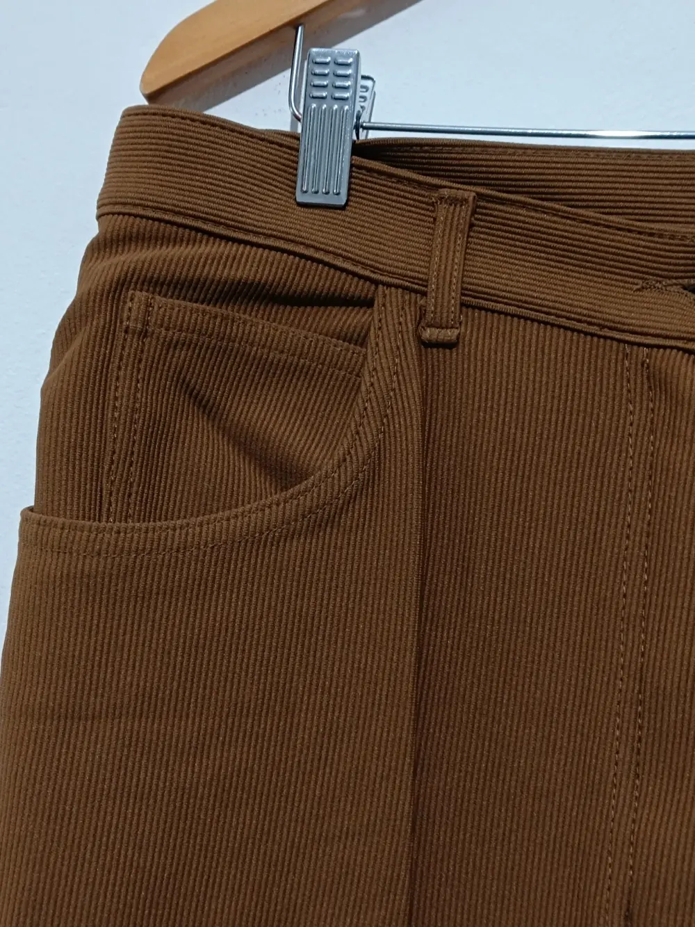 Pantalon pitillo Kiabi 109% poliamida talla XXL ver medidas, foto 3