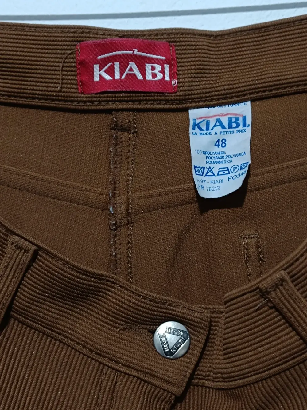 Pantalon pitillo Kiabi 109% poliamida talla XXL ver medidas, foto 5