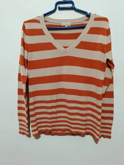 Jersey fino a rayas cuello de pico Zendra talla 42 pero sirve para 40 ver medidas