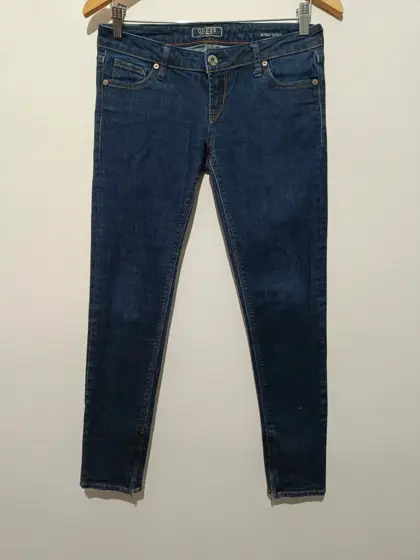 Pantalon vaquero Guess Beverly Skinny unisex talla 27 equivale a una M ver medidas