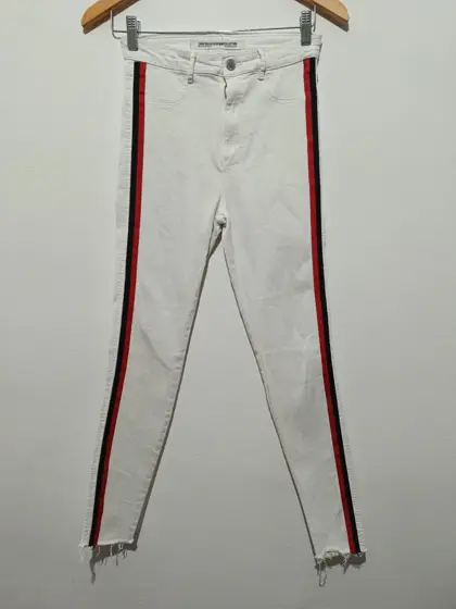 Pantalon vaquero pitillo Zara trafaluc talla XS ver medidas