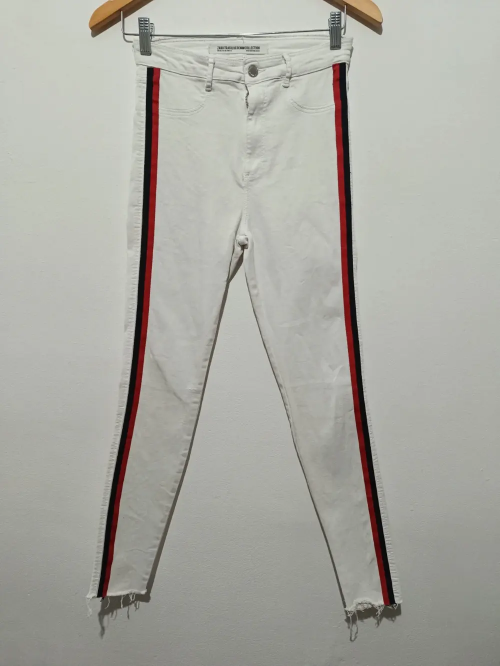 Pantalon vaquero pitillo Zara trafaluc talla XS ver medidas
