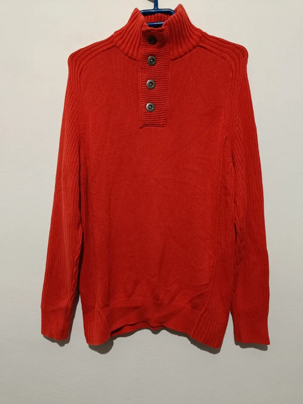 Jersey cuello alto con cierre automaticos Celio talla S
