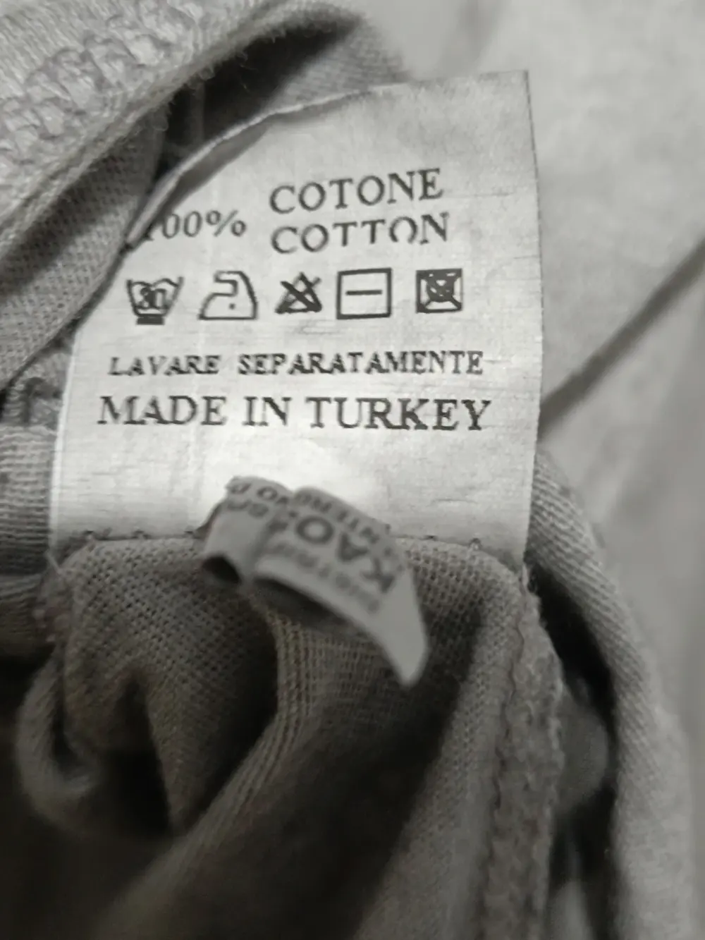 Camiseta con corazones cierre espalda de botones Twenty Easy by kaos talla XL ver medidas, foto 4