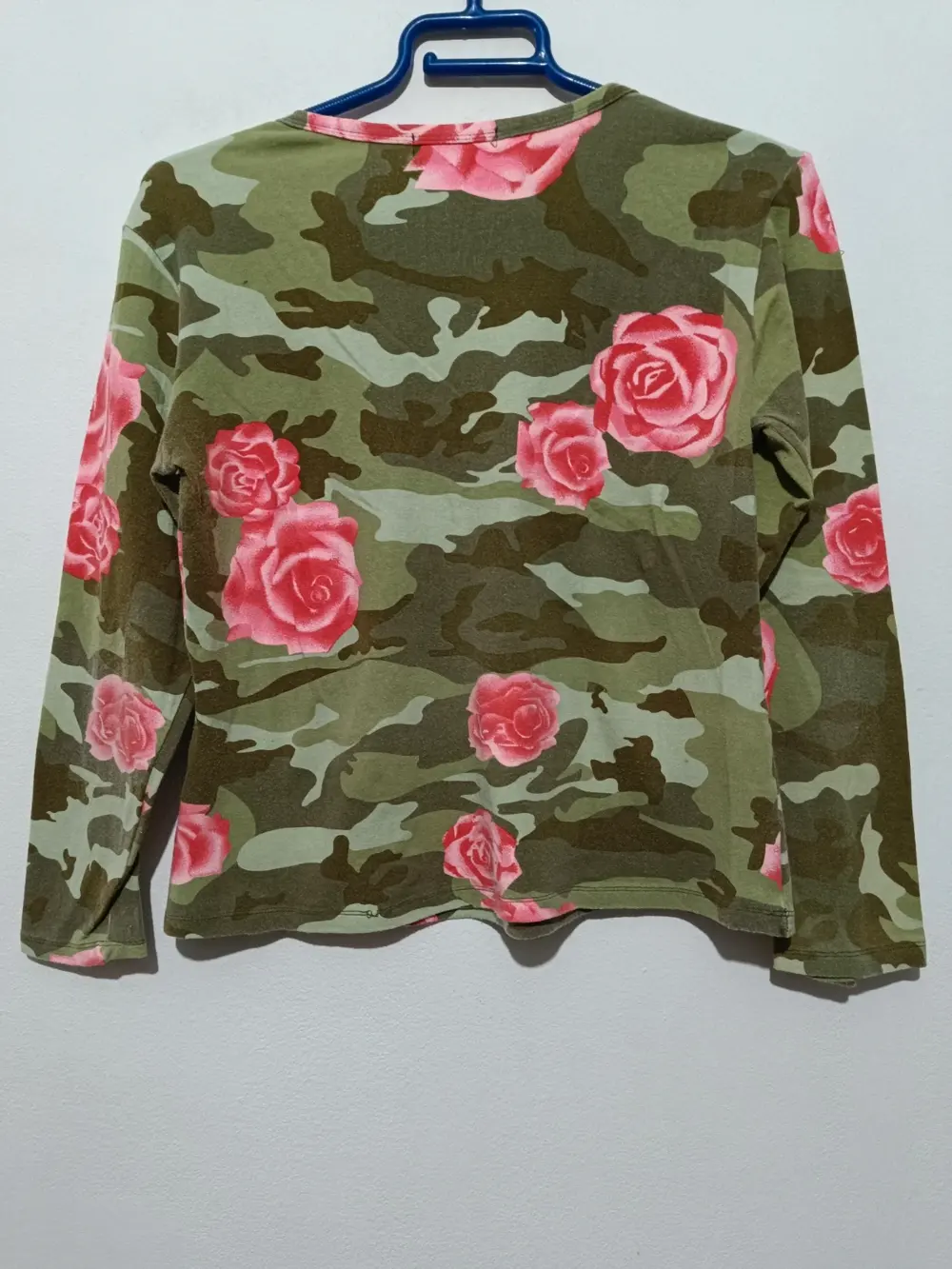 Camiseta estampada con rosas talla L/XL ver medidas, foto 4
