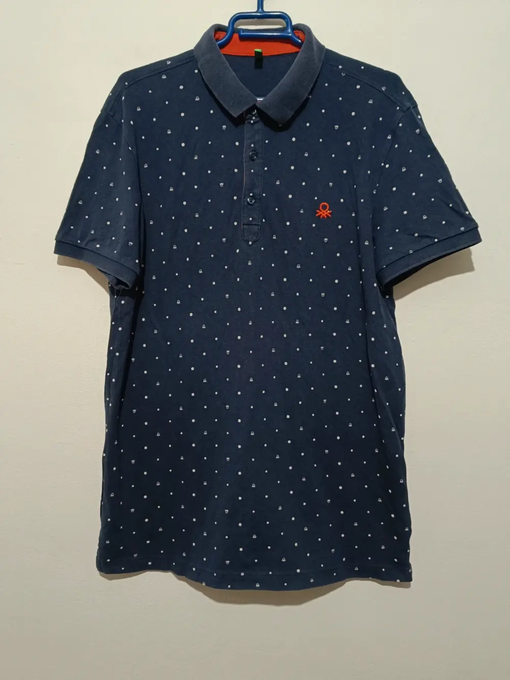 Polo manga corta a topos United colors of Benetton talla L