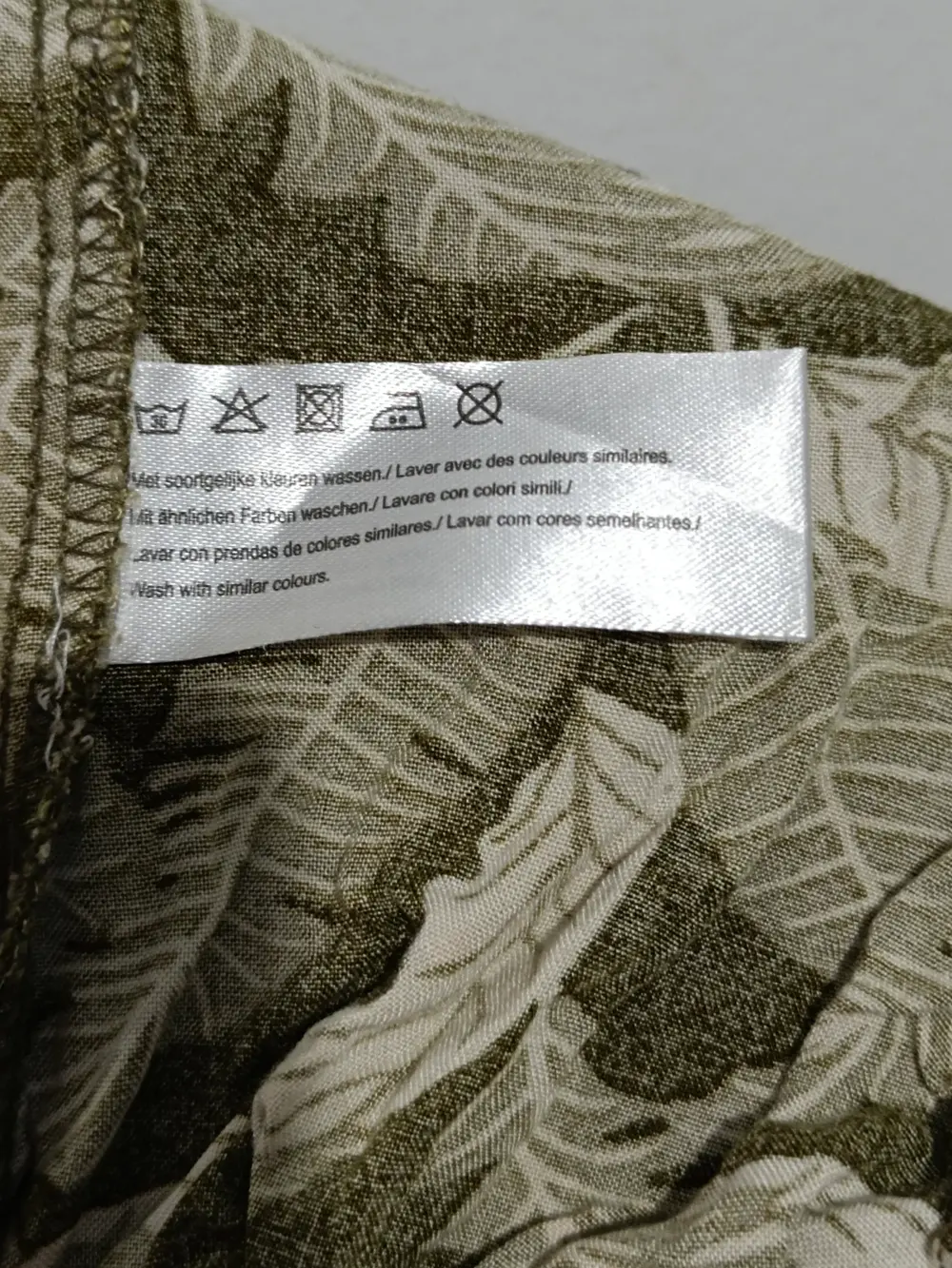 Pantalon estampado hojas Zeeman talla 42 ver medidas, foto 4